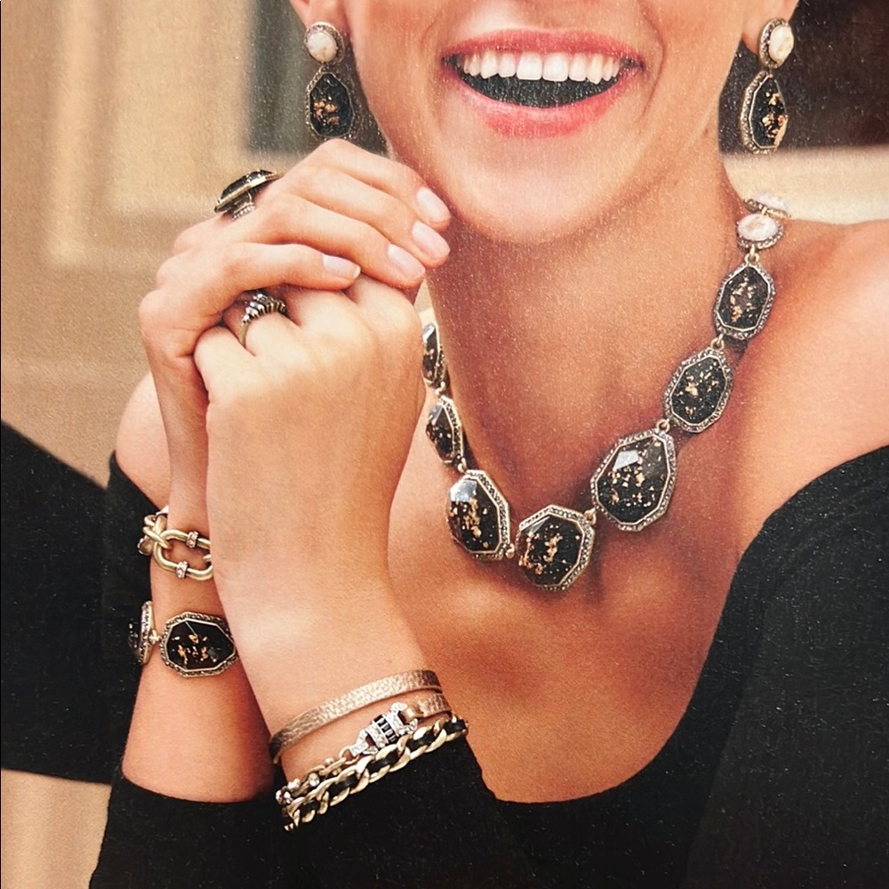 Vintage Elegant Black and Gold Jewelry